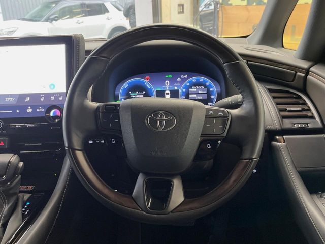 TOYOTA ALPHARD HYBRID 2025 Image 31