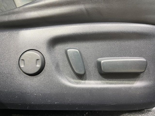 TOYOTA HARRIER 2WD 2017 Image 31