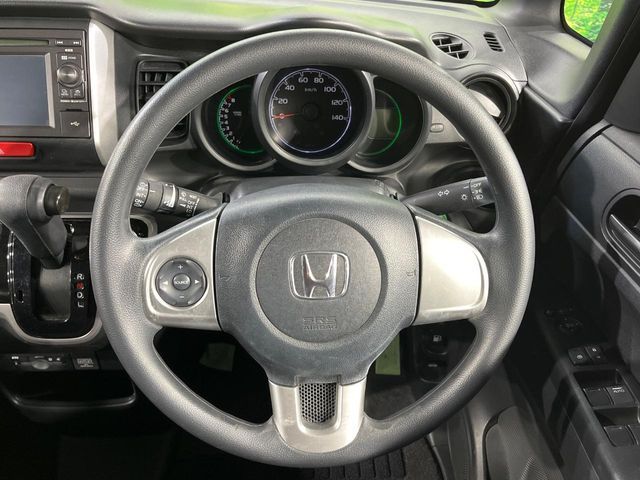HONDA N BOX 2017 Image 31