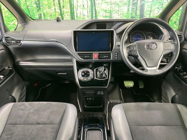 TOYOTA VOXY HYBRID 2021 Image 31