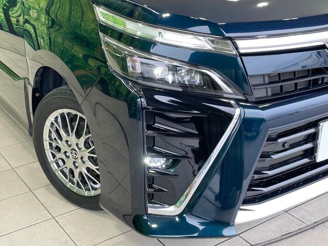 TOYOTA VOXY HYBRID 2021 Image 31