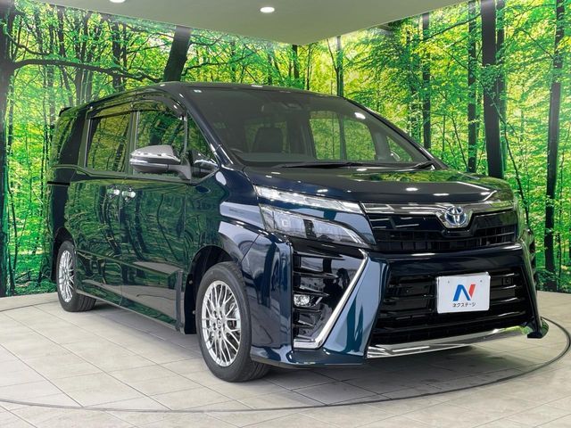 TOYOTA VOXY HYBRID 2021 Image 31