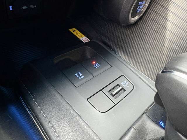 TOYOTA HARRIER 2WD 2021 Image 31