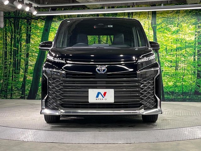 TOYOTA VOXY HYBRID 2023 Image 31