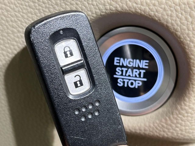 HONDA N BOX 2018 Image 31