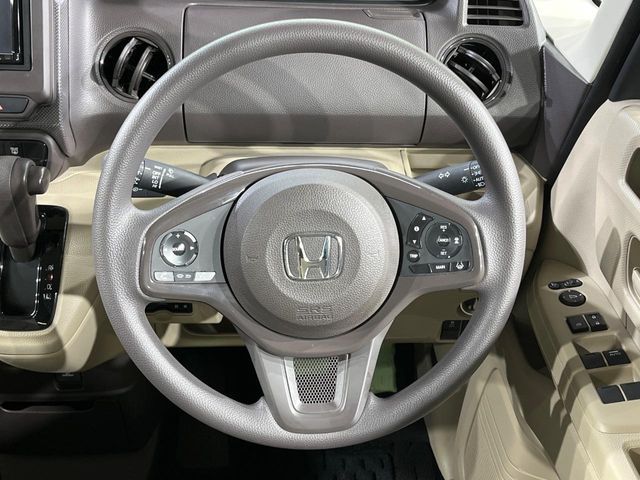 HONDA N BOX 2018 Image 31