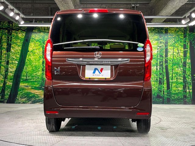 HONDA N BOX 2018 Image 31