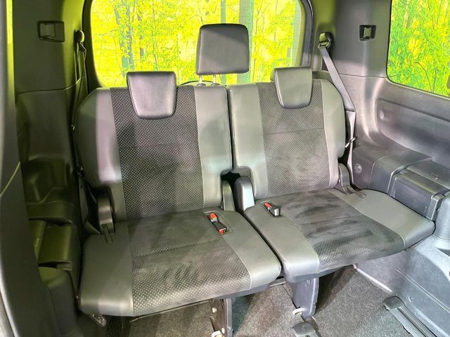 TOYOTA VOXY HYBRID 2021 Image 31