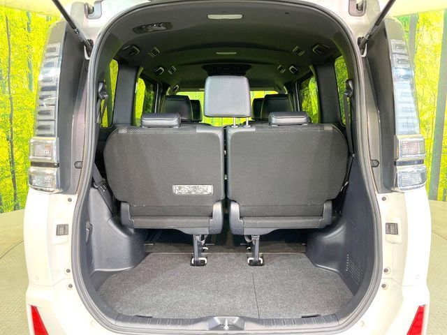 TOYOTA VOXY HYBRID 2021 Image 31