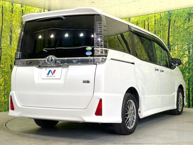 TOYOTA VOXY HYBRID 2021 Image 31