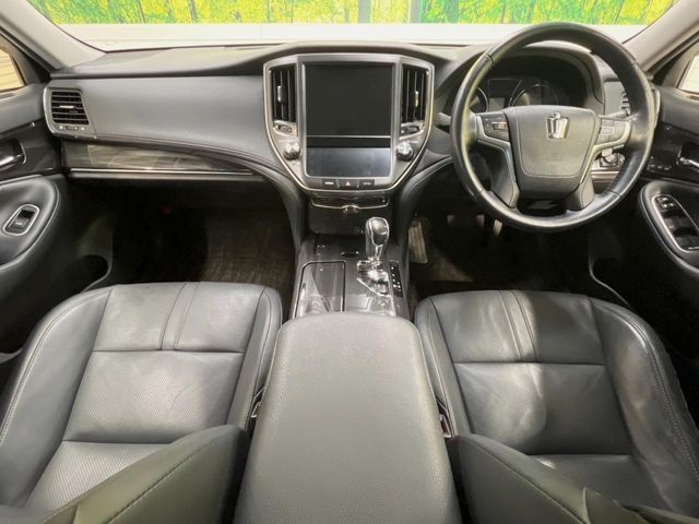 TOYOTA CROWN SEDAN HYBRID 2015 Image 31