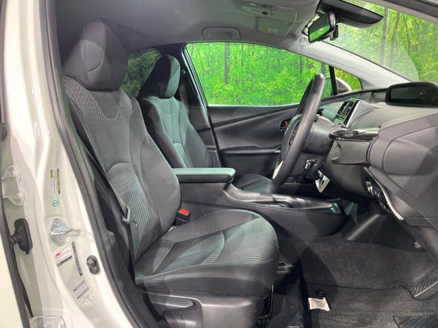 TOYOTA PRIUS 2017 Image 31