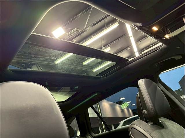 MERCEDES BENZ C CLAS 2022 Image 31