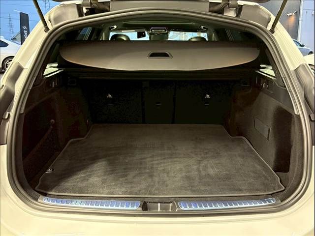 MERCEDES BENZ C CLAS 2022 Image 31