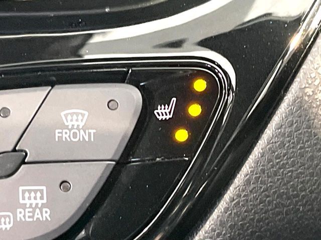 TOYOTA C-HR 2018 Image 31