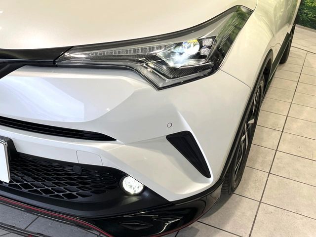 TOYOTA C-HR 2018 Image 31