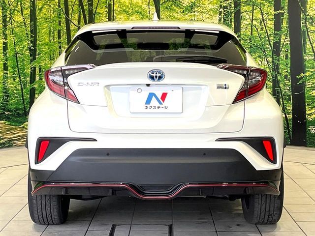 TOYOTA C-HR 2018 Image 31