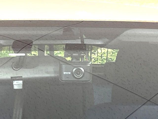 TOYOTA PRIUS 2012 Image 31