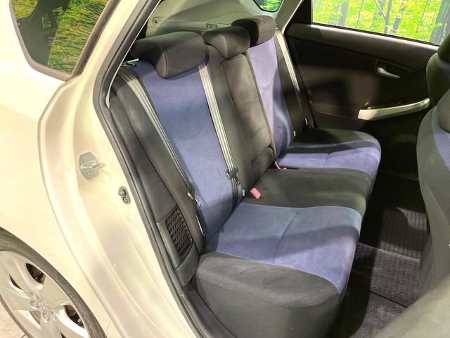 TOYOTA PRIUS 2012 Image 31