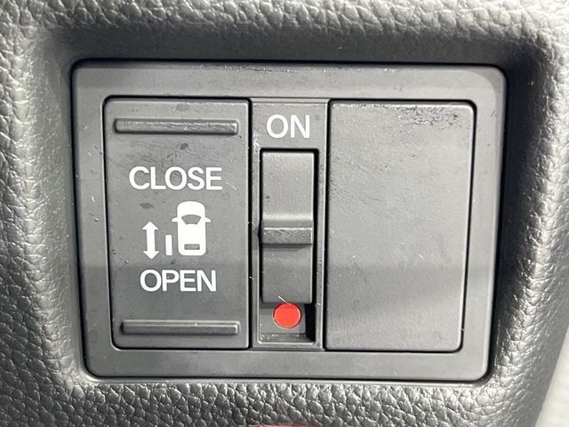 HONDA N BOX CUSTOM 2020 Image 31