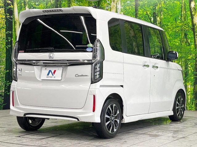 HONDA N BOX CUSTOM 2020 Image 31