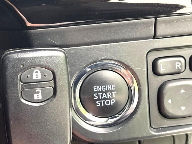 TOYOTA COROLLA FIELDER 2018 Image 31