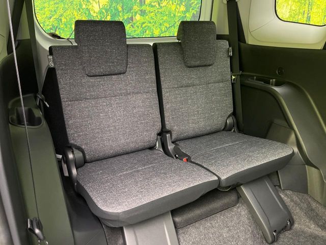 TOYOTA SIENTA HYBRID 2025 Image 31