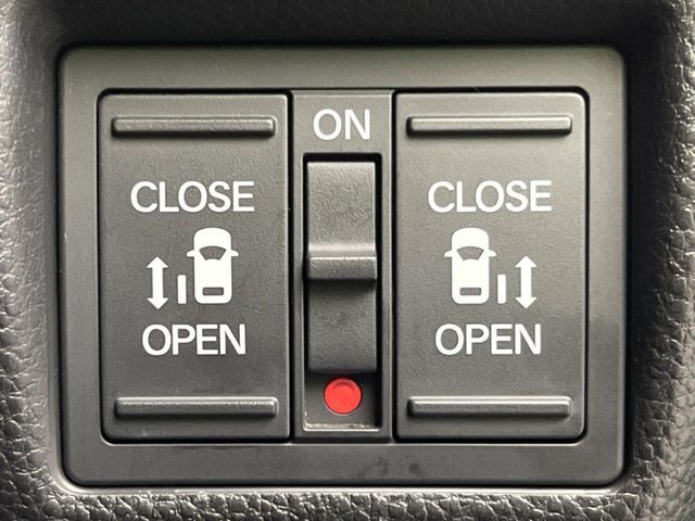 HONDA N BOX CUSTOM 2018 Image 31