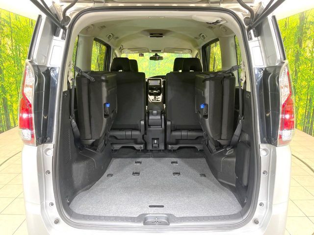 NISSAN SERENA  S-HYBRID 2017 Image 31