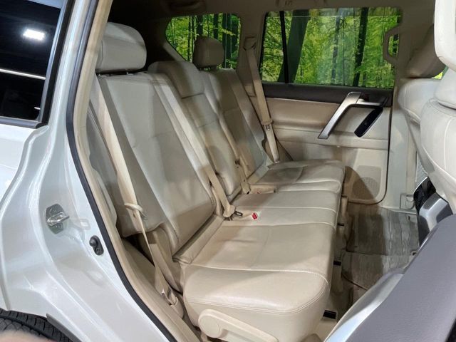 TOYOTA LANDCRUISER PRADO 2023 Image 31