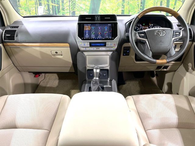 TOYOTA LANDCRUISER PRADO 2023 Image 31