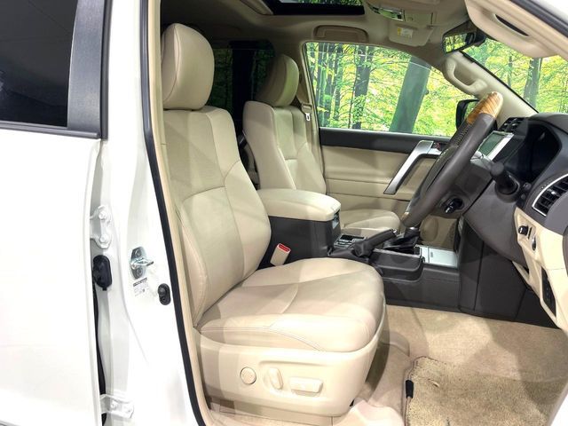 TOYOTA LANDCRUISER PRADO 2023 Image 31