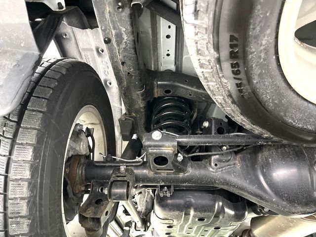 TOYOTA LANDCRUISER PRADO 2023 Image 31