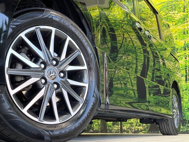 TOYOTA VOXY 2017 Image 31