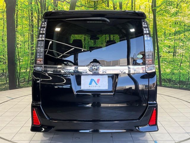 TOYOTA VOXY 2017 Image 31