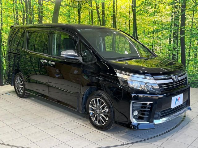 TOYOTA VOXY 2017 Image 31