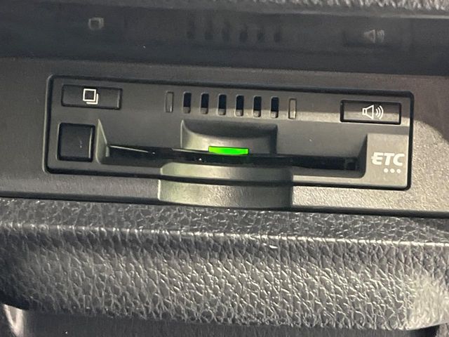 TOYOTA NOAH 4WD 2019 Image 31