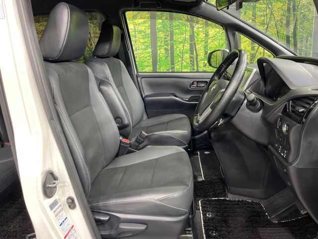 TOYOTA NOAH 4WD 2019 Image 31