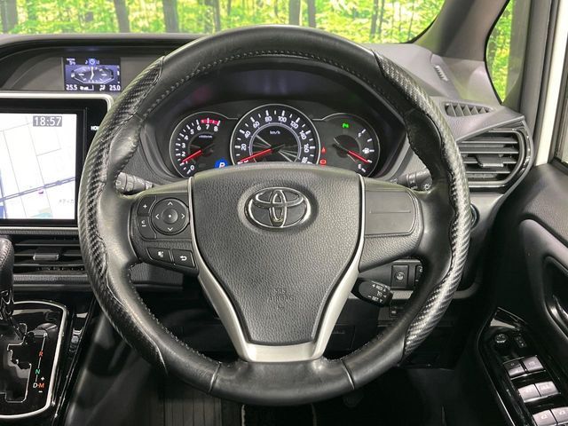 TOYOTA NOAH 4WD 2019 Image 31