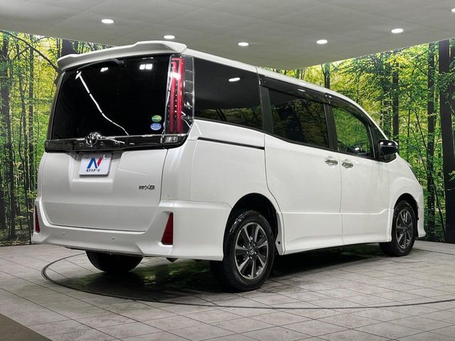 TOYOTA NOAH 4WD 2019 Image 31