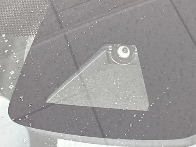 TOYOTA PRIUS 2017 Image 31