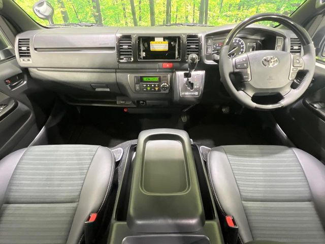 TOYOTA HIACE VAN 4WD 2025 Image 31