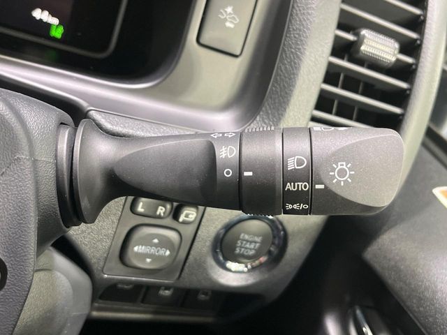 TOYOTA HIACE VAN 4WD 2025 Image 31