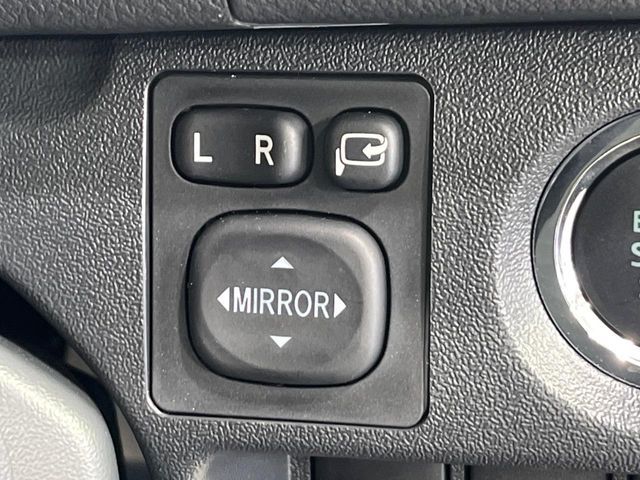 TOYOTA HIACE VAN 4WD 2025 Image 31