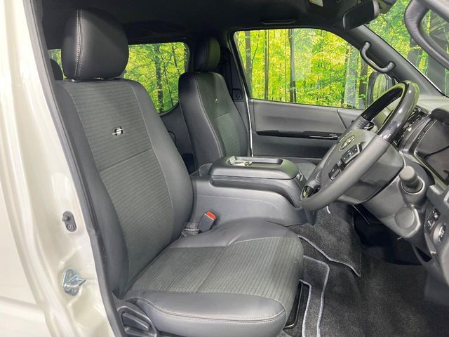 TOYOTA HIACE VAN 4WD 2025 Image 31