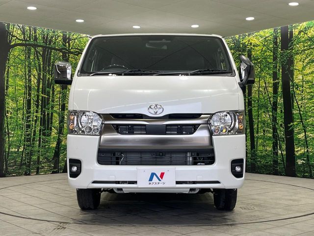 TOYOTA HIACE VAN 4WD 2025 Image 31