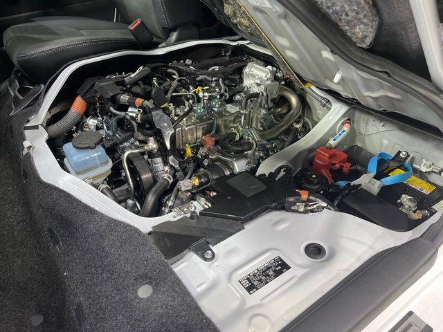 TOYOTA HIACE VAN 4WD 2025 Image 31