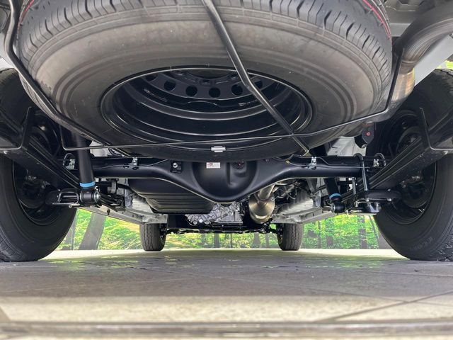 TOYOTA HIACE VAN 4WD 2025 Image 31