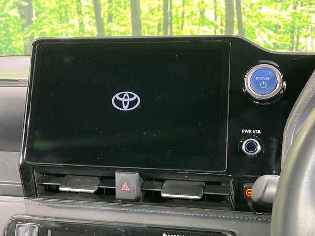 TOYOTA VOXY HYBRID 4WD 2023 Image 31