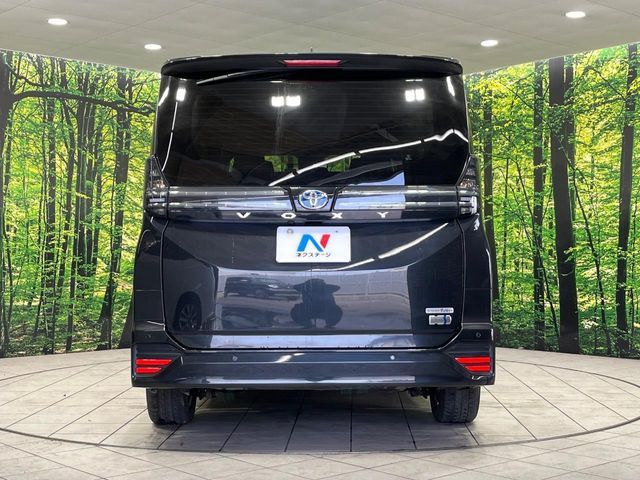 TOYOTA VOXY HYBRID 4WD 2023 Image 31